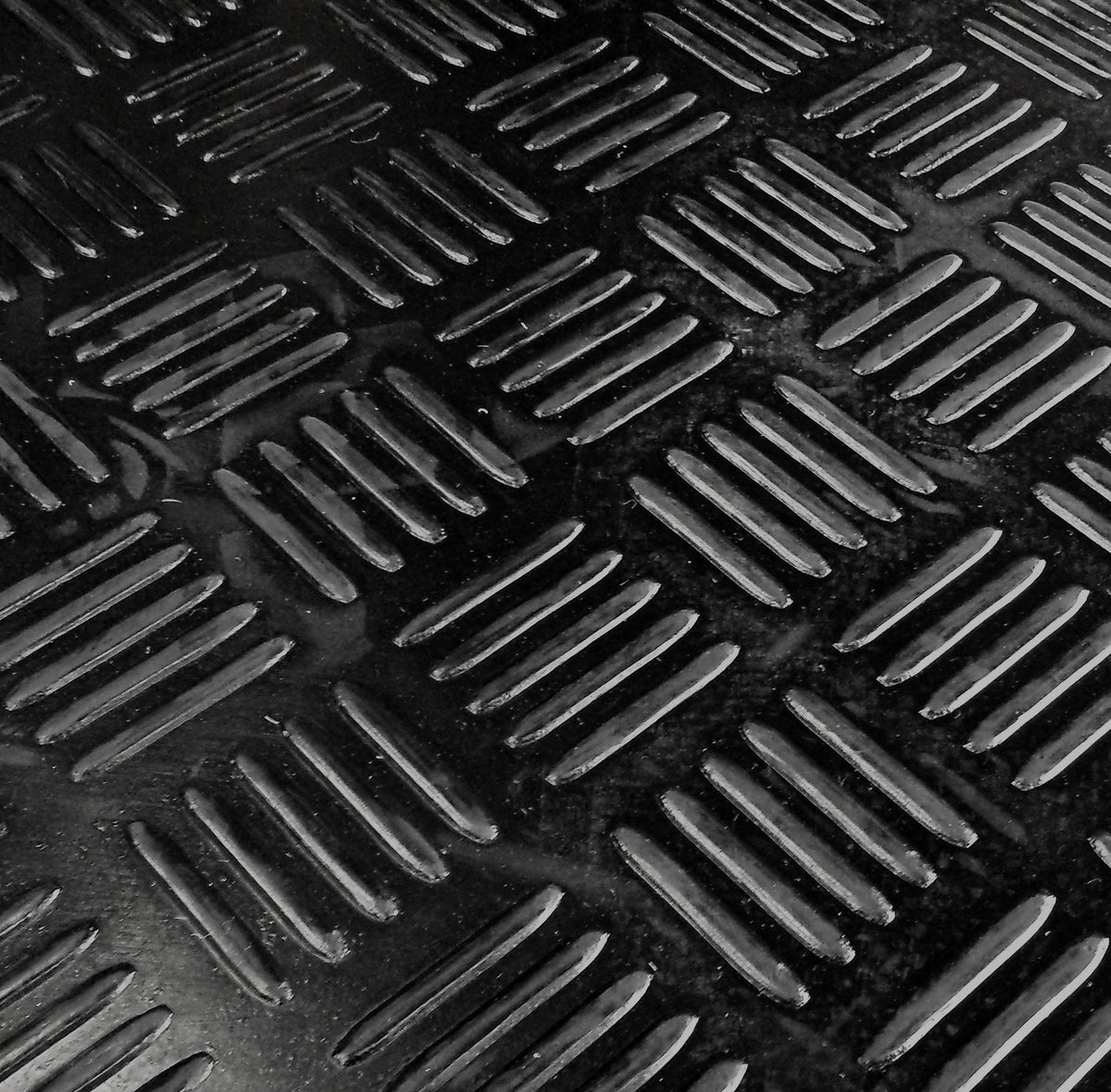 Rubber Matting 1m – Check Plate Black