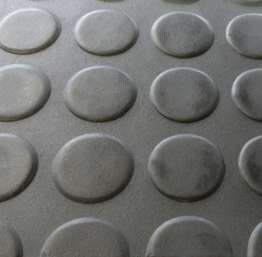 Rubber Matting 1m – Round Stud Black